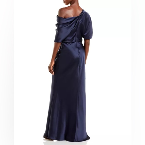 Amsale Gown - Picture 3 of 5